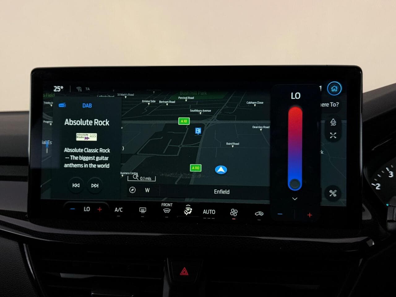 Ford Focus thumbnail Infotainment System
