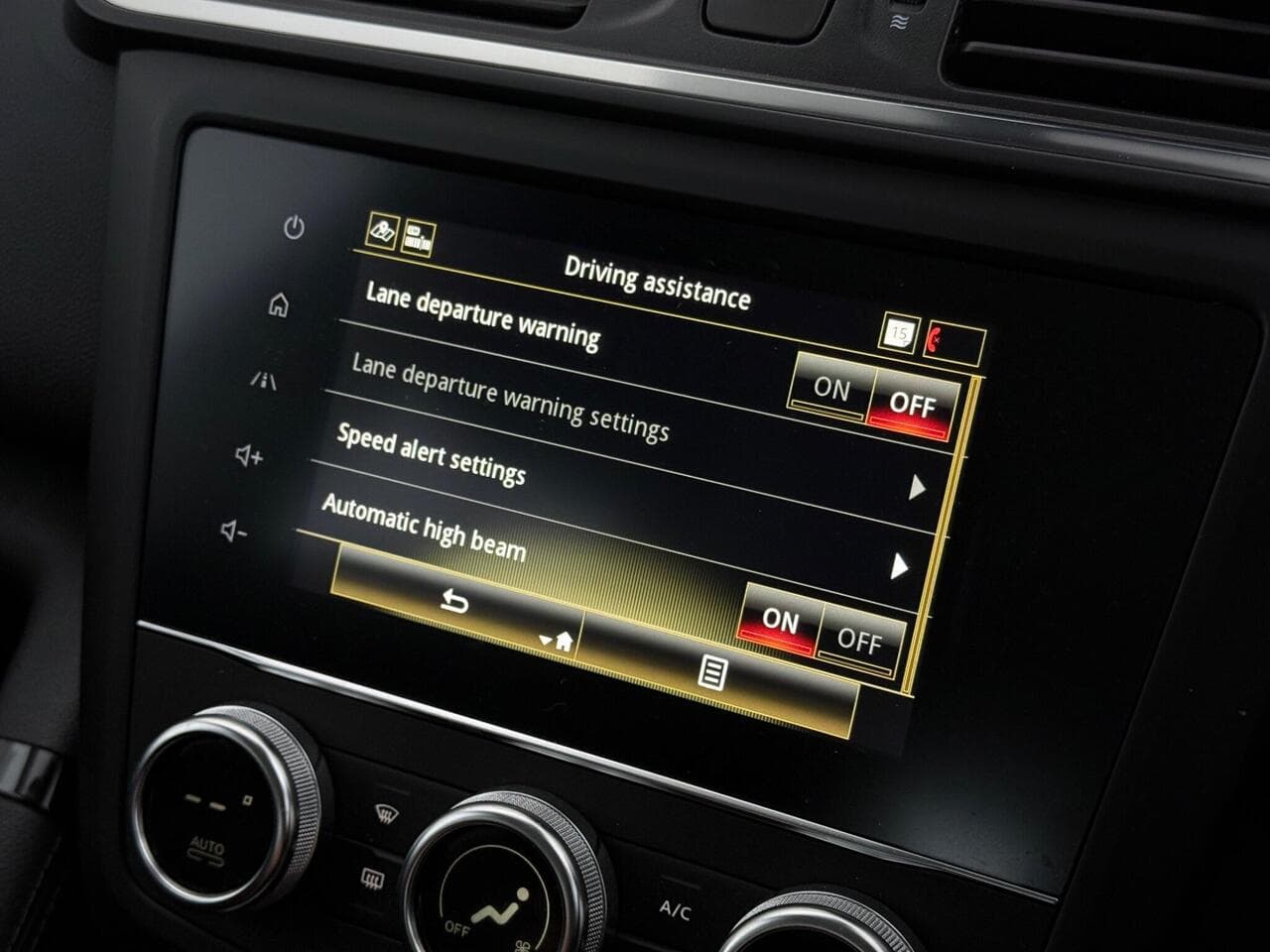 Renault Kadjar thumbnail Infotainment System