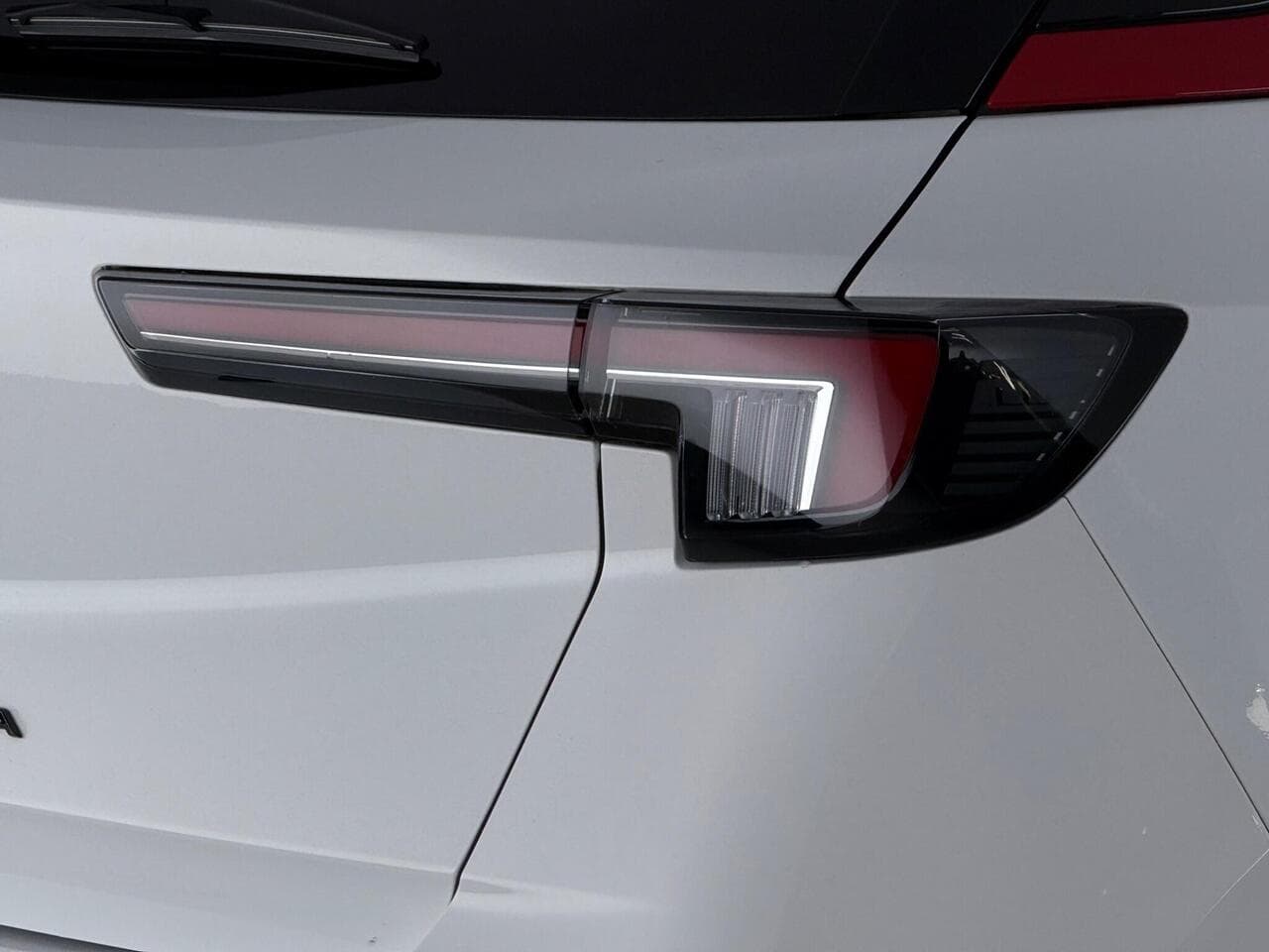 Vauxhall Mokka thumbnail Lights Rear