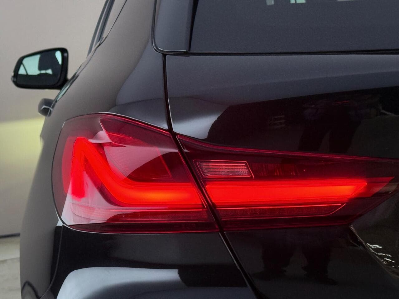BMW 1 Series thumbnail Lights Rear