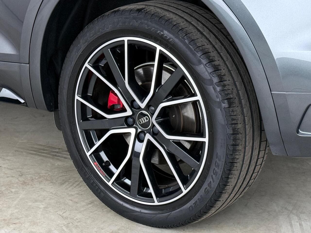 Audi Q5 thumbnail Wheel