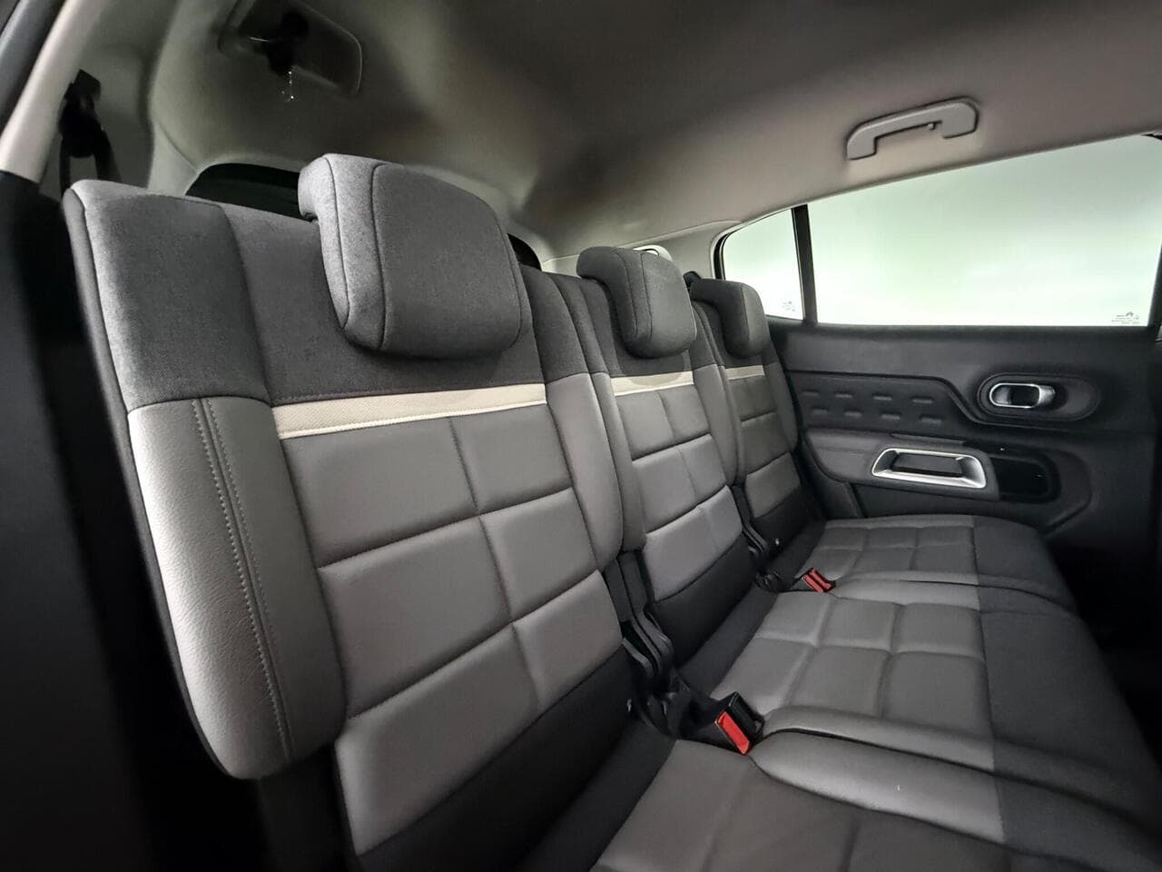 Citroen C5 Aircross thumbnail Seats Rear