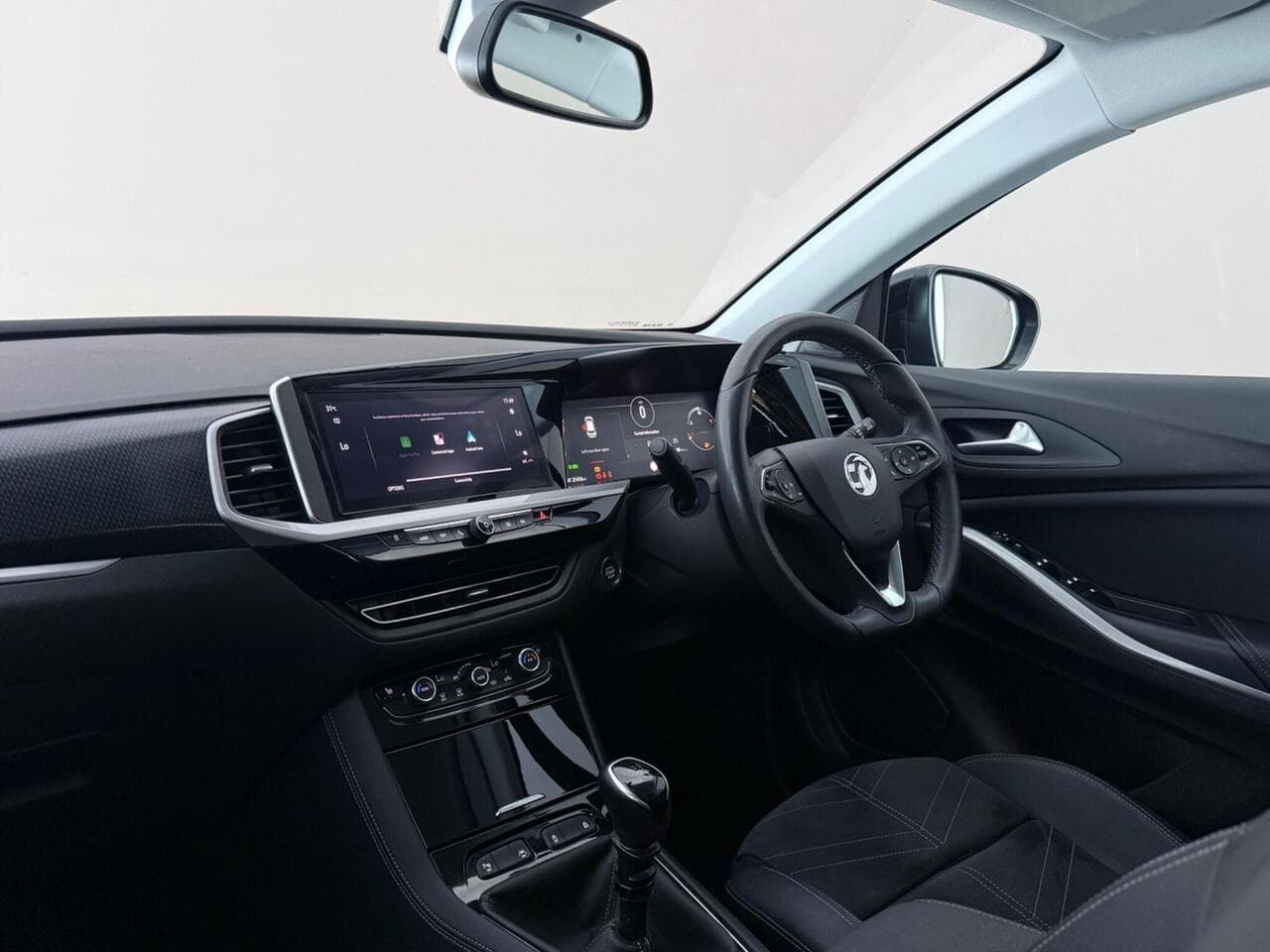Vauxhall Grandland thumbnail Interior Front