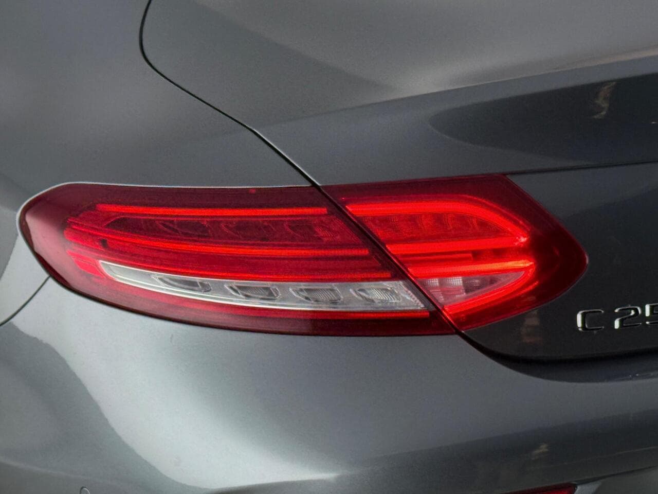 Mercedes-Benz C Class thumbnail Lights Rear
