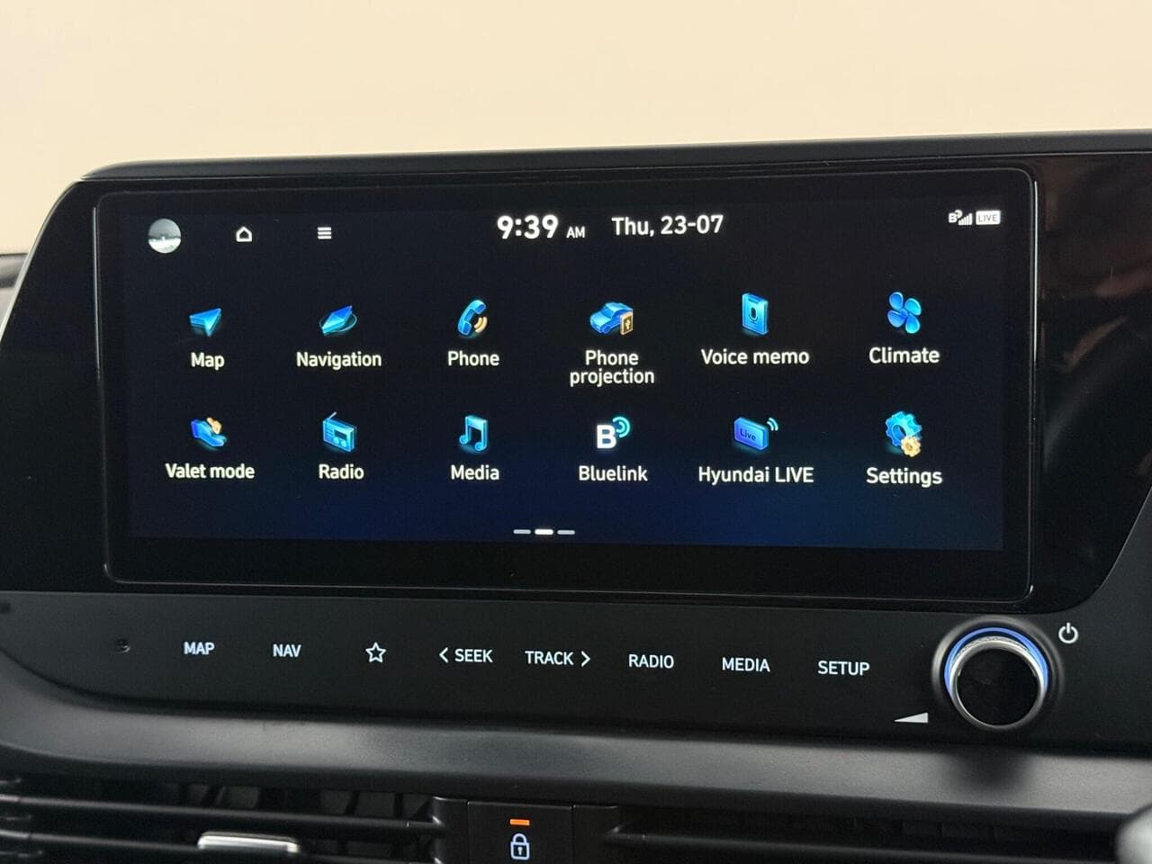 Hyundai BAYON thumbnail Infotainment System