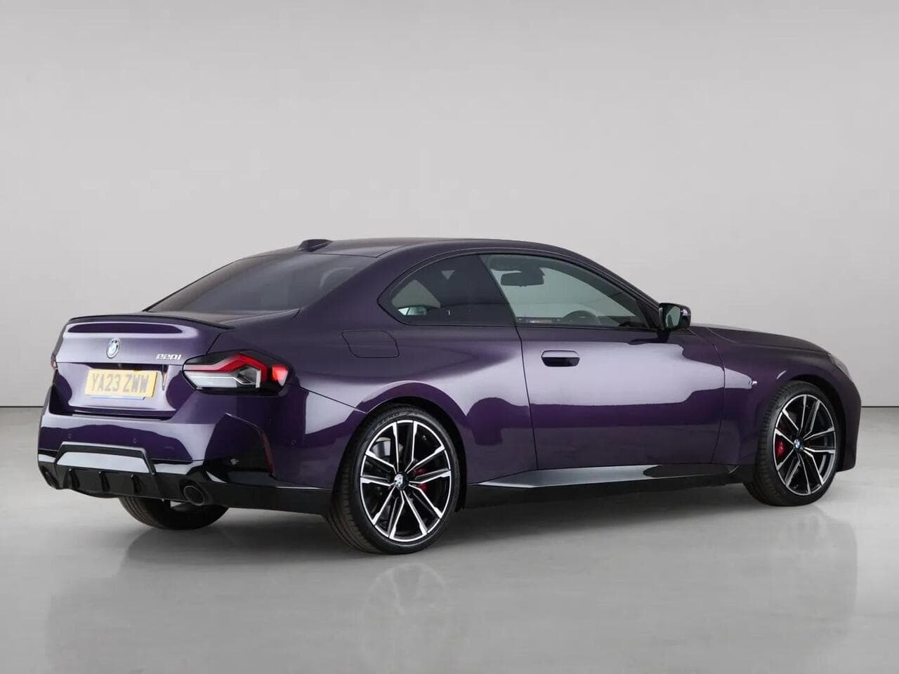 BMW 2 Series thumbnail Rear Right