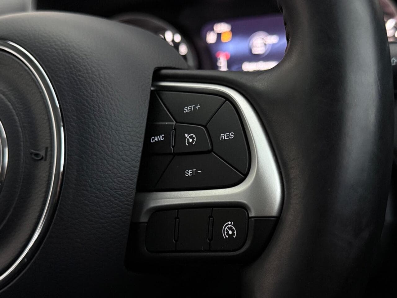 Jeep Compass thumbnail Misc Controls