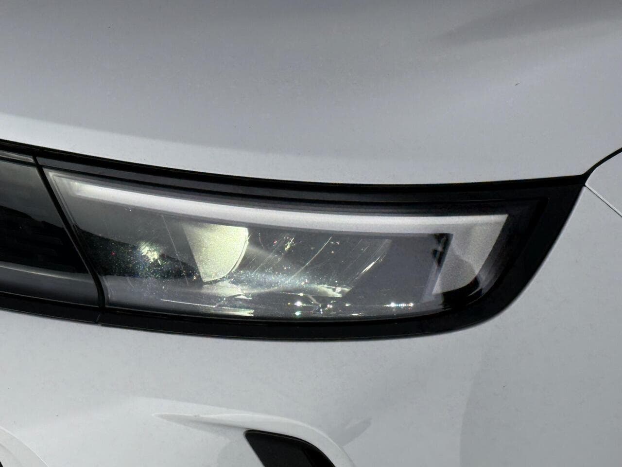Vauxhall Mokka thumbnail Lights Front