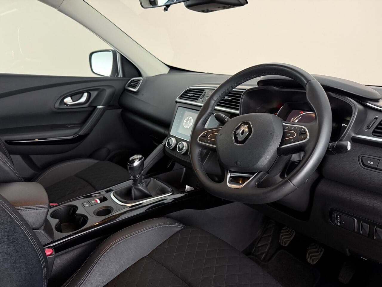 Renault Kadjar thumbnail Interior Front