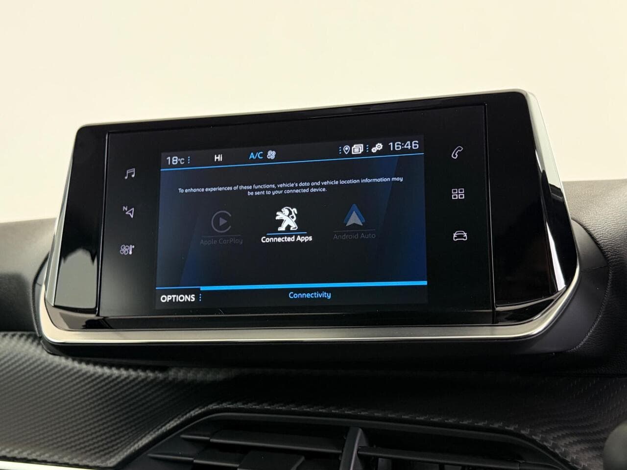 Peugeot 208 thumbnail Infotainment System