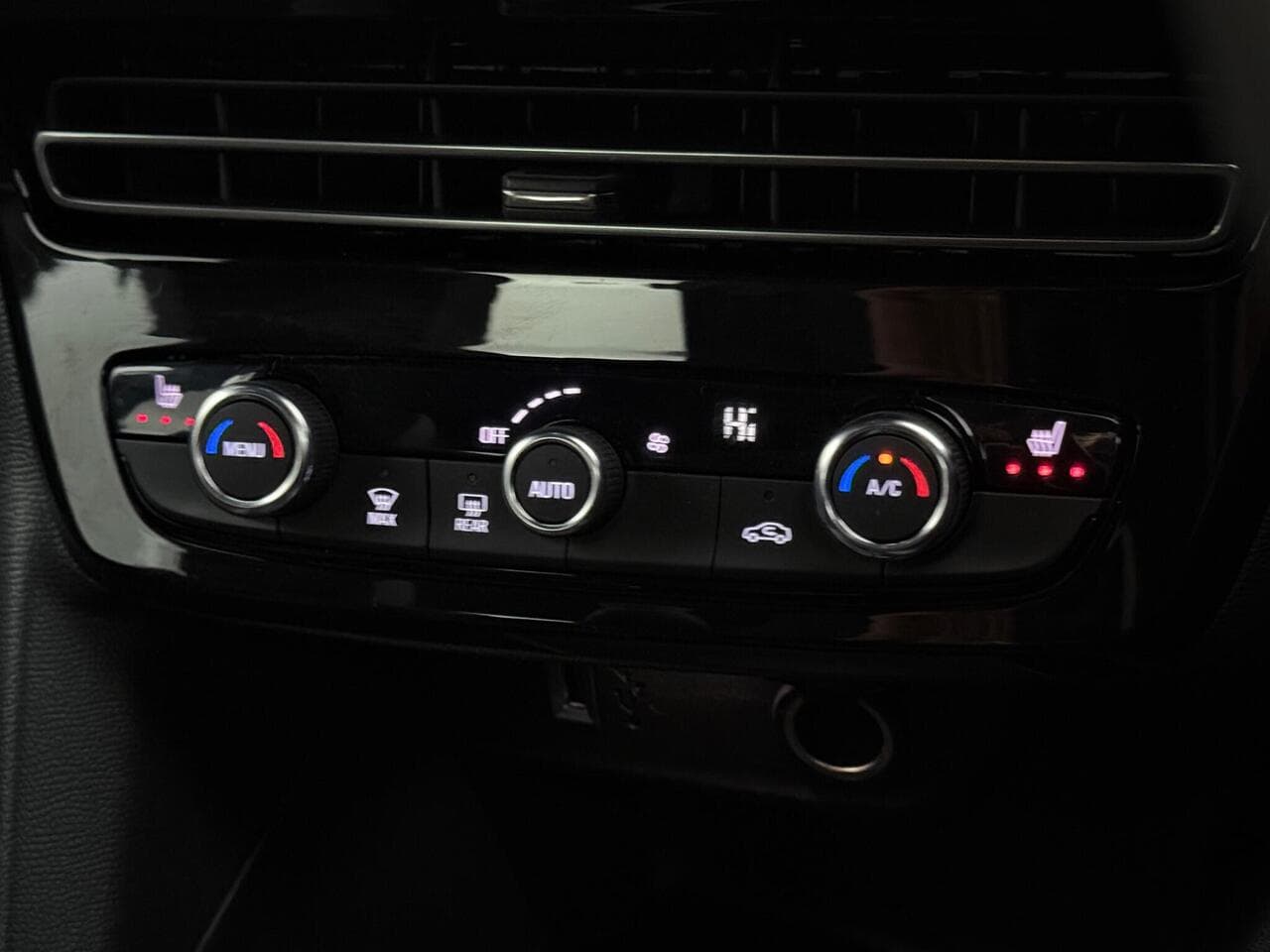 Vauxhall Mokka thumbnail Misc Controls