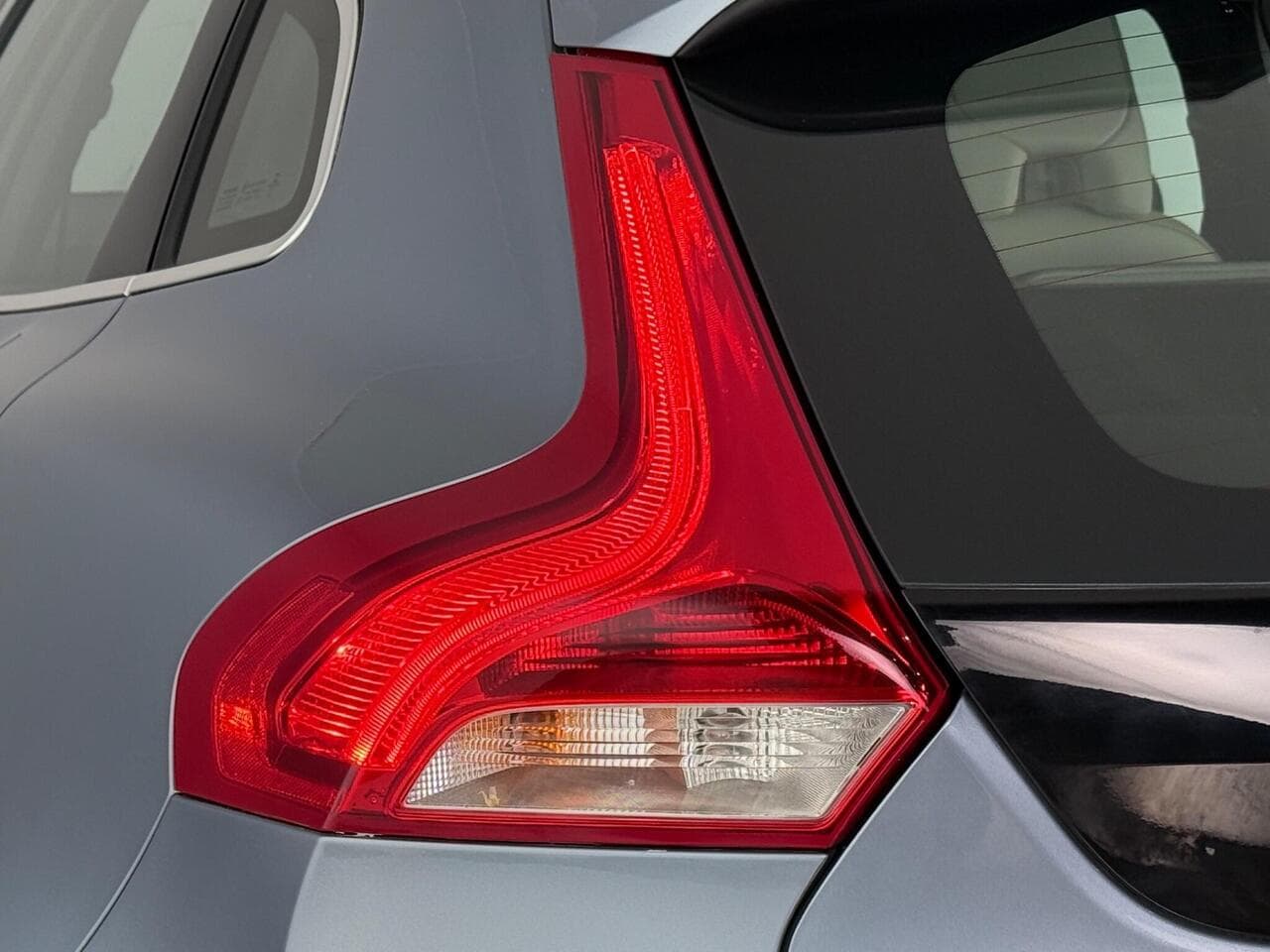 Volvo V40 thumbnail Lights Rear