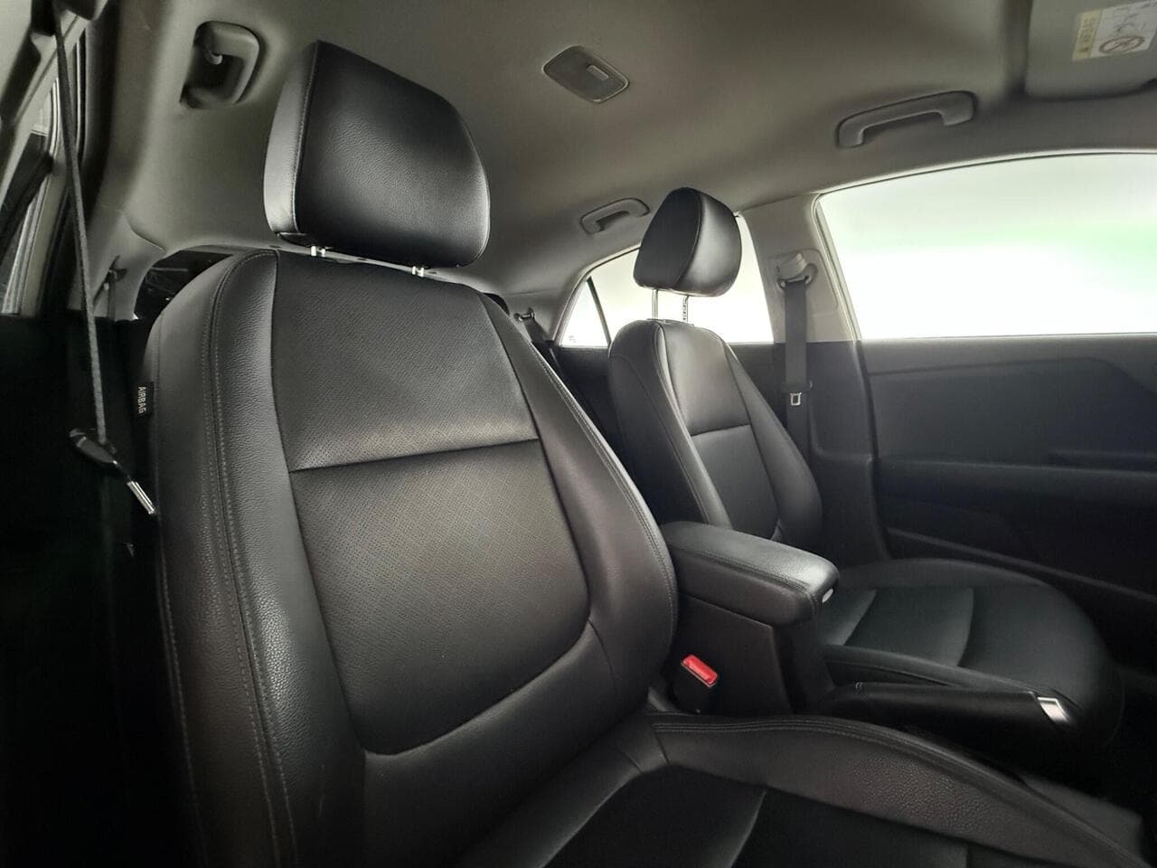 Kia Rio thumbnail Seat Driver