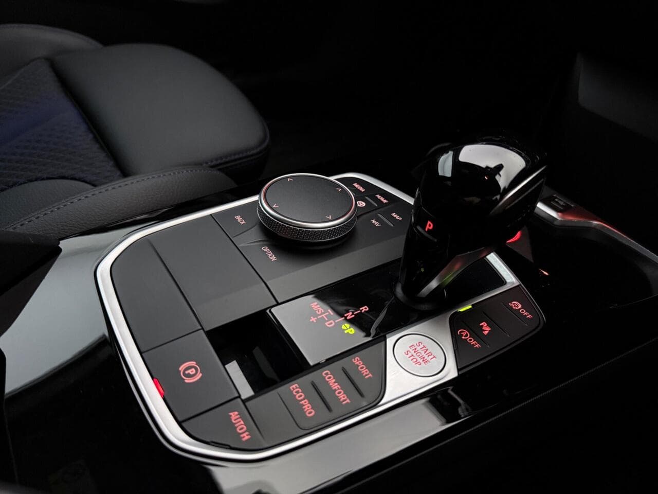 BMW 2 Series Gran Coupe thumbnail Interior Front