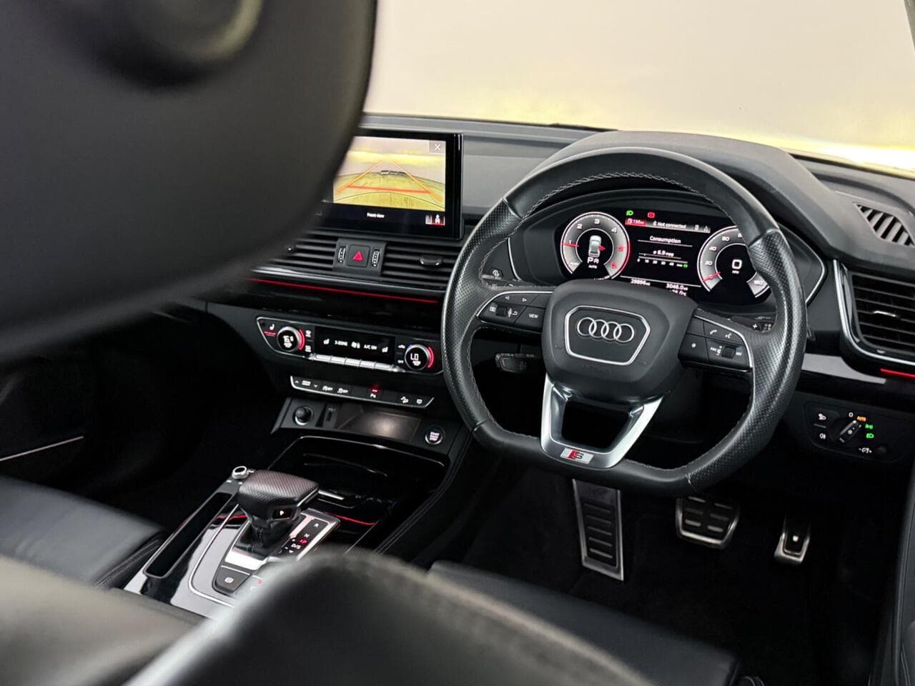 Audi Q5 thumbnail Interior Front