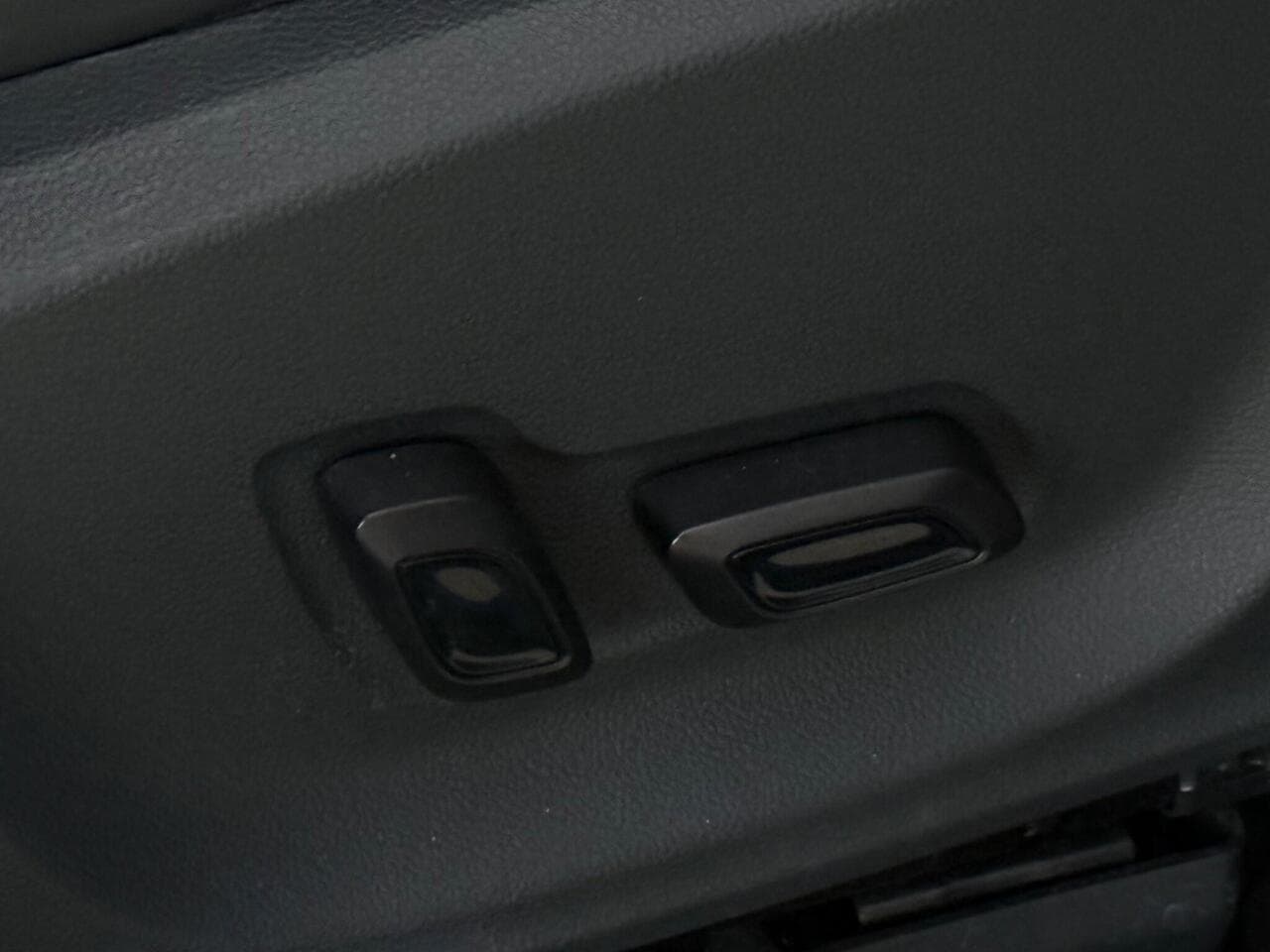 MG MG ZS thumbnail Misc Controls
