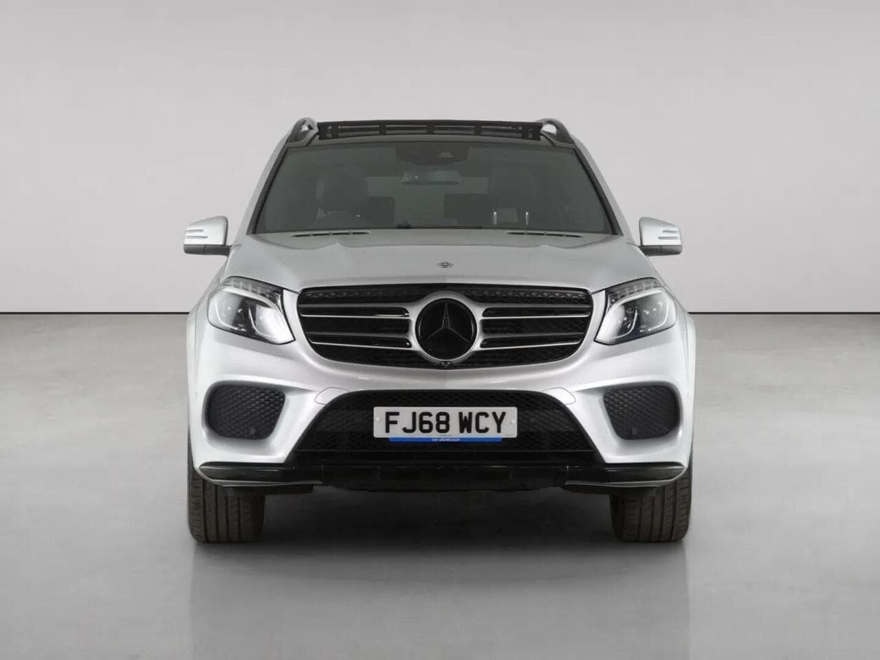 Mercedes-Benz GLS thumbnail Front