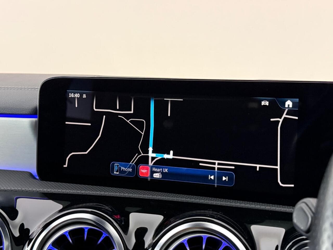 Mercedes-Benz CLA thumbnail Infotainment System