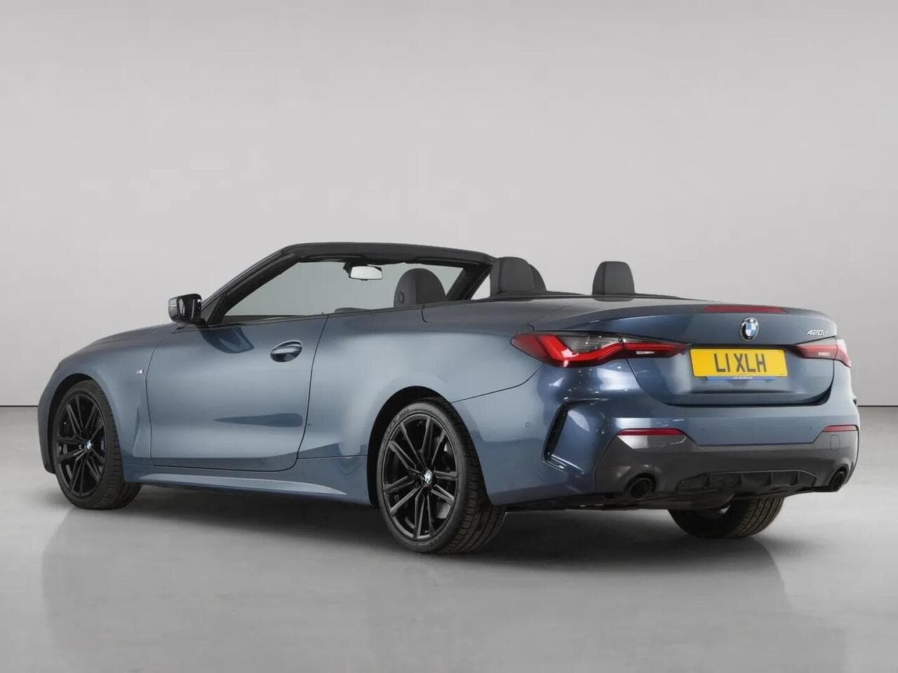 BMW 4 Series thumbnail Rear Left