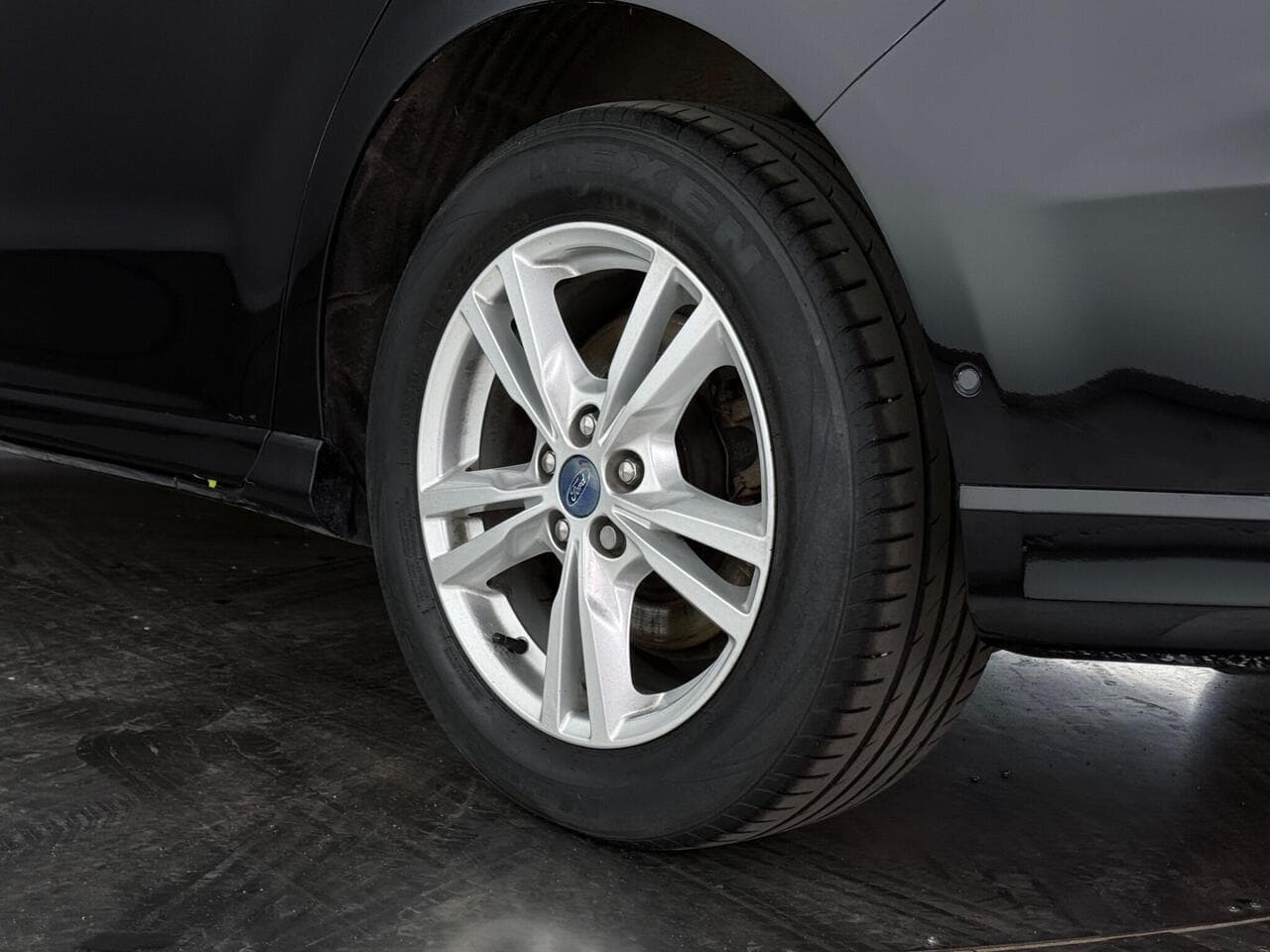 Ford S-Max thumbnail Wheel