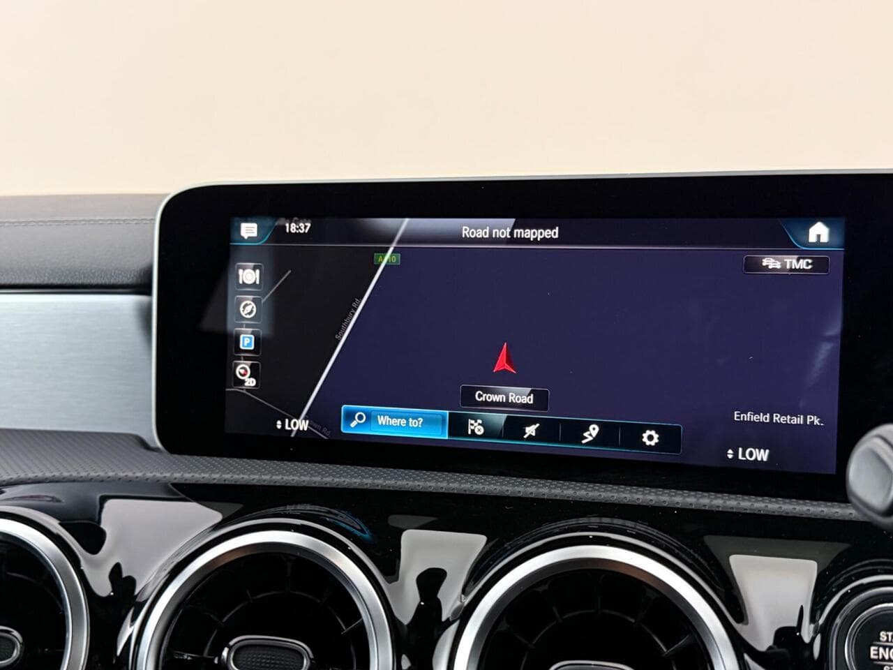 Mercedes-Benz CLA thumbnail Infotainment System