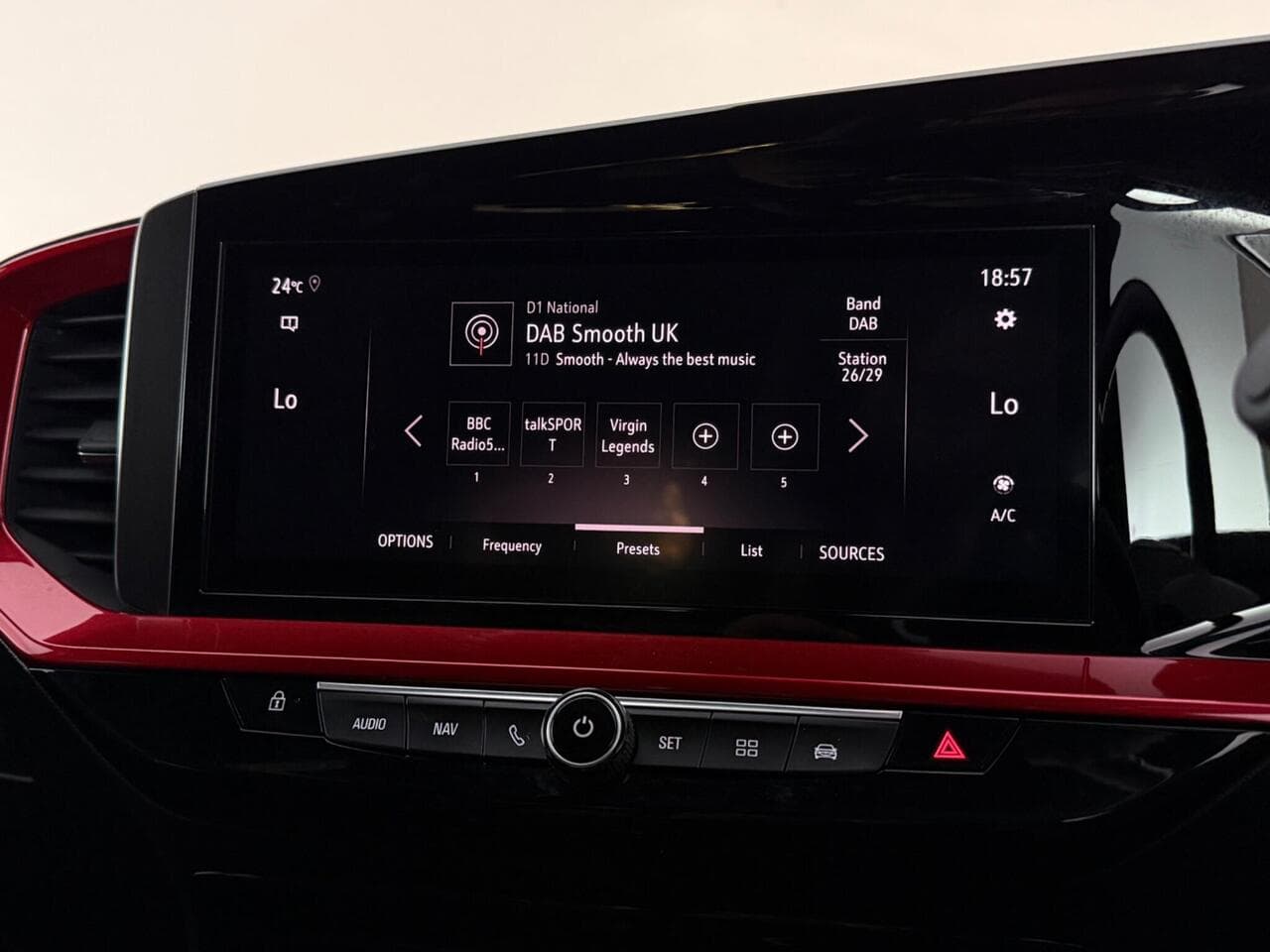 Vauxhall Mokka thumbnail Infotainment System