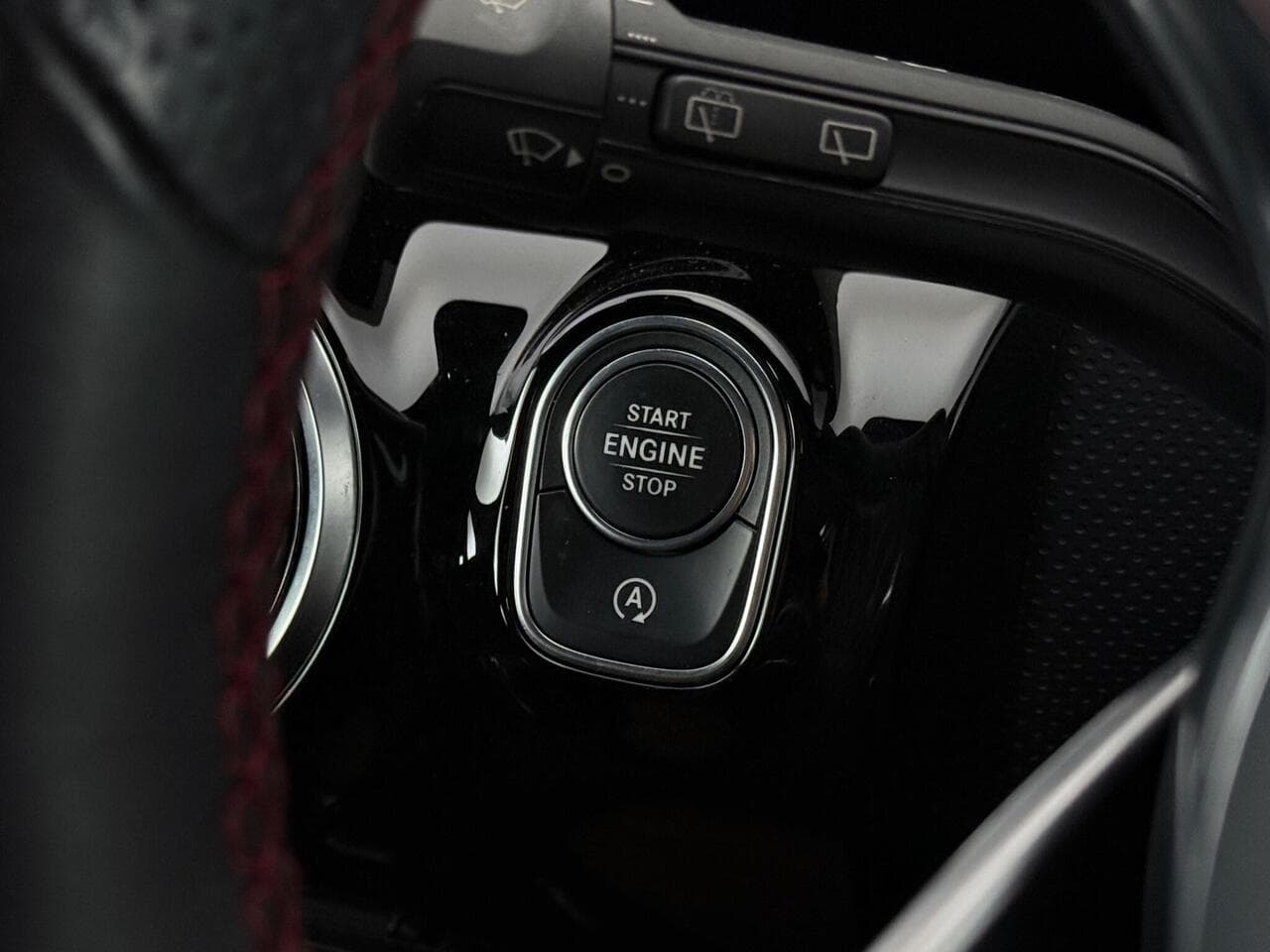 Mercedes-Benz A Class thumbnail Misc Controls