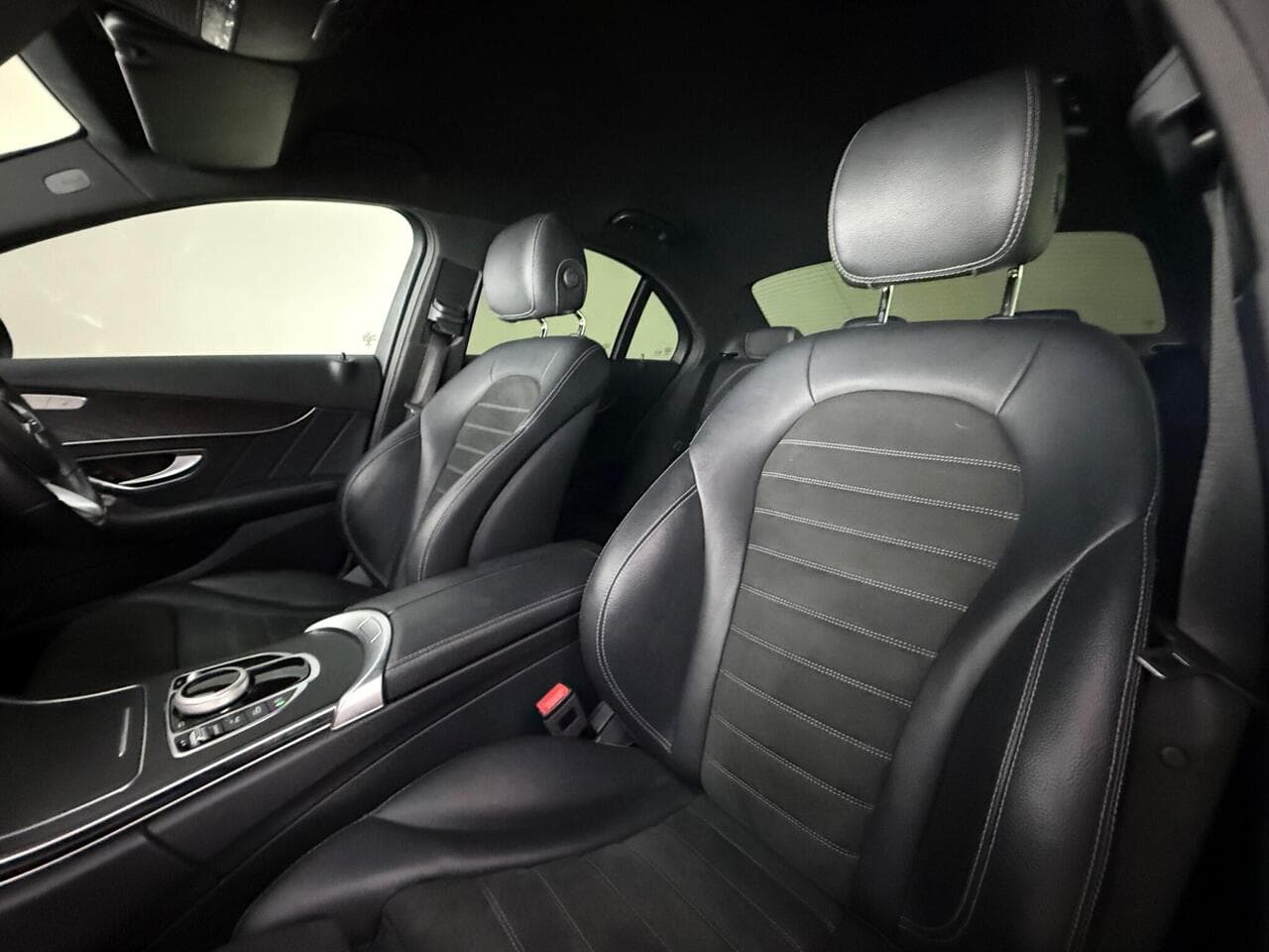 Mercedes-Benz C Class thumbnail Seat Front Passenger