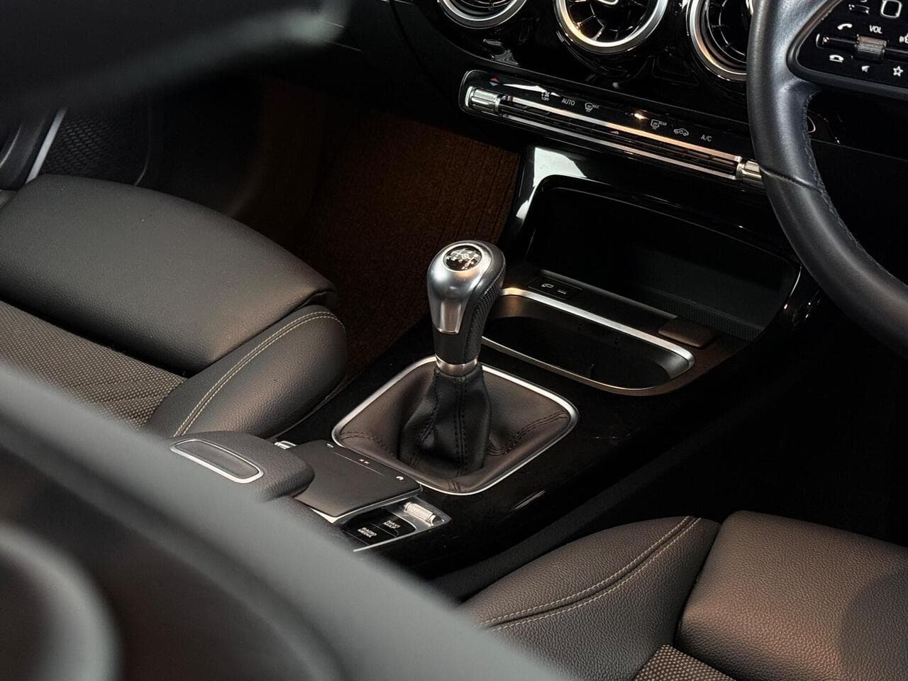 Mercedes-Benz A Class thumbnail Interior Front