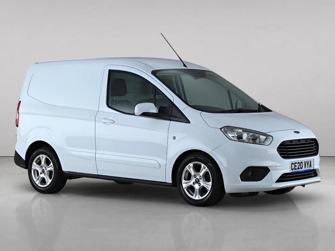 Ford Transit Courier - Ford Transit Courier 1.5 TDCi Limited L1 Euro 6 5dr
