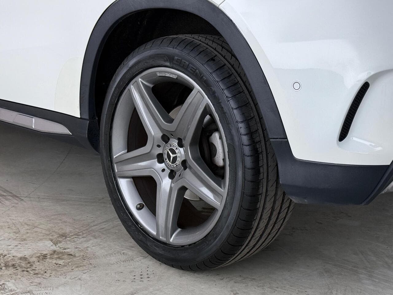 Mercedes-Benz GLA thumbnail Wheel