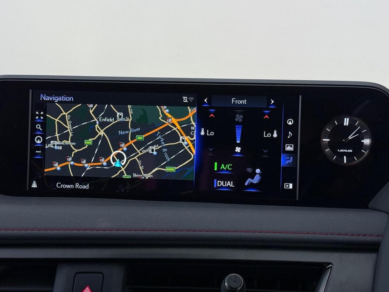 Lexus UX thumbnail Infotainment System