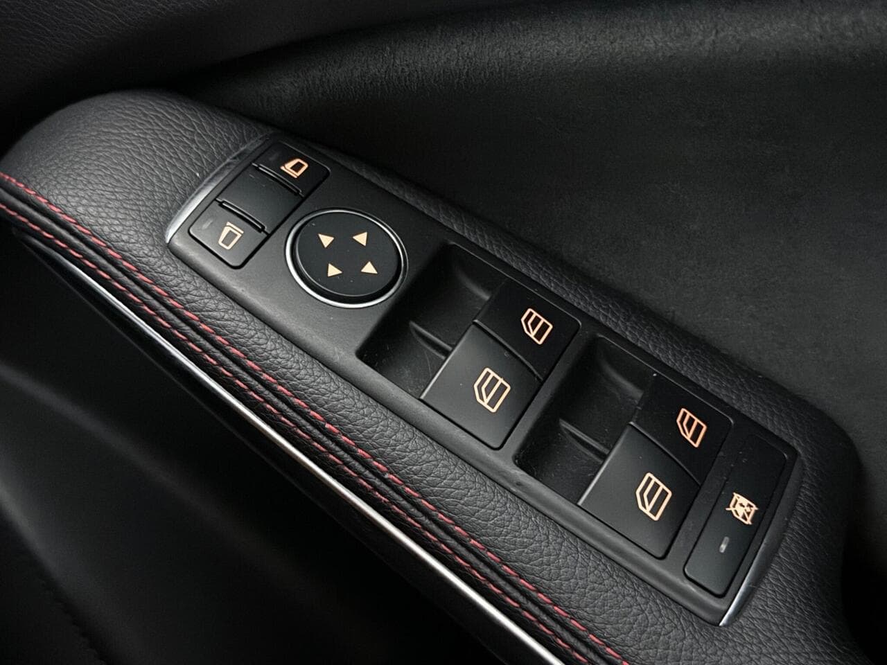 Mercedes-Benz A Class thumbnail Misc Controls