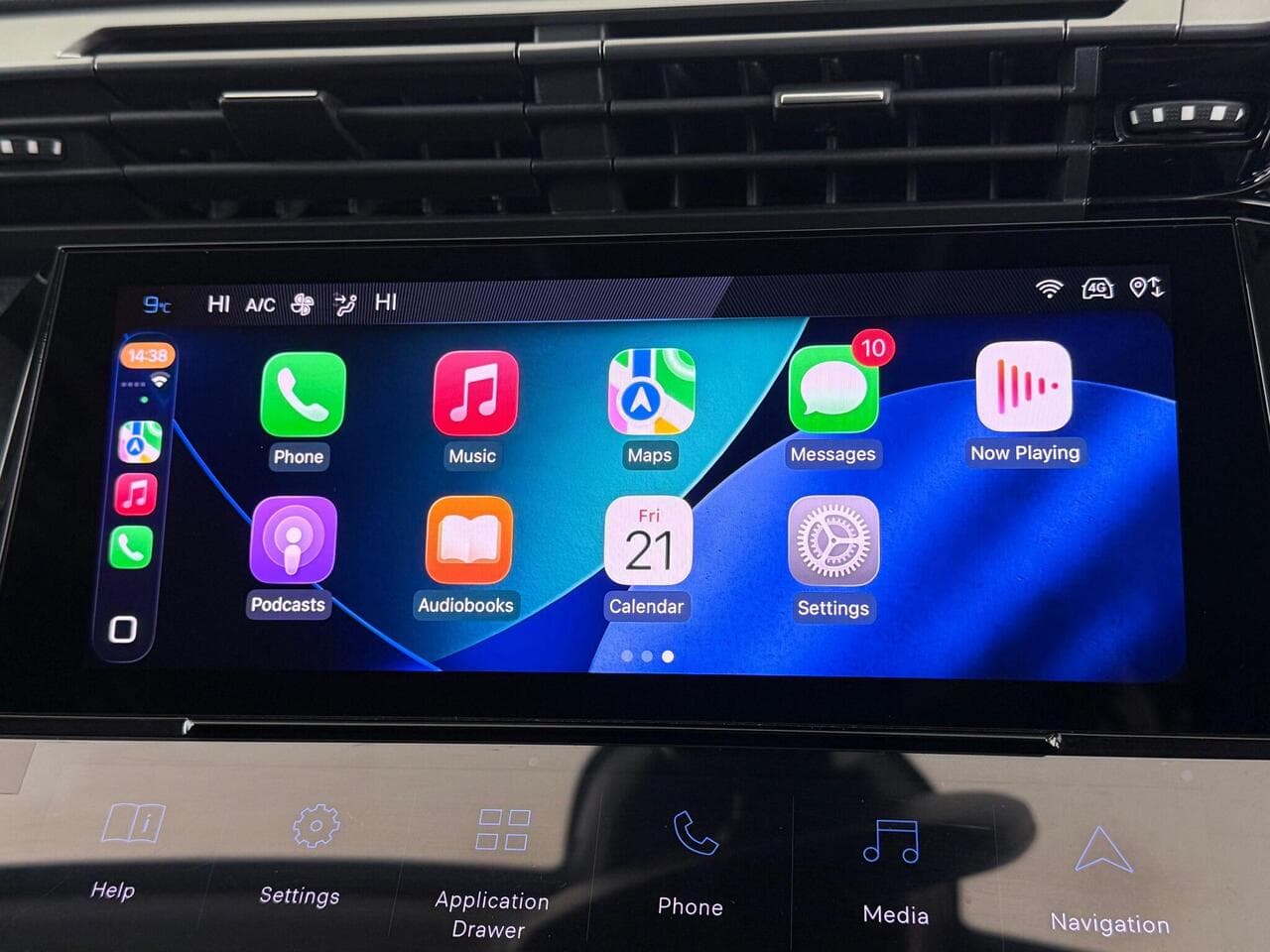 Peugeot 308 SW thumbnail Infotainment System