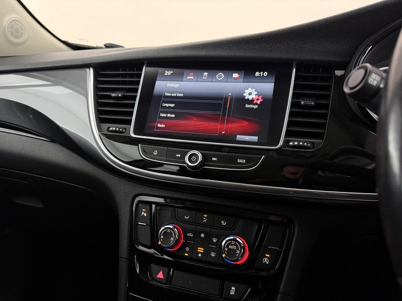 Vauxhall Mokka X thumbnail Infotainment System
