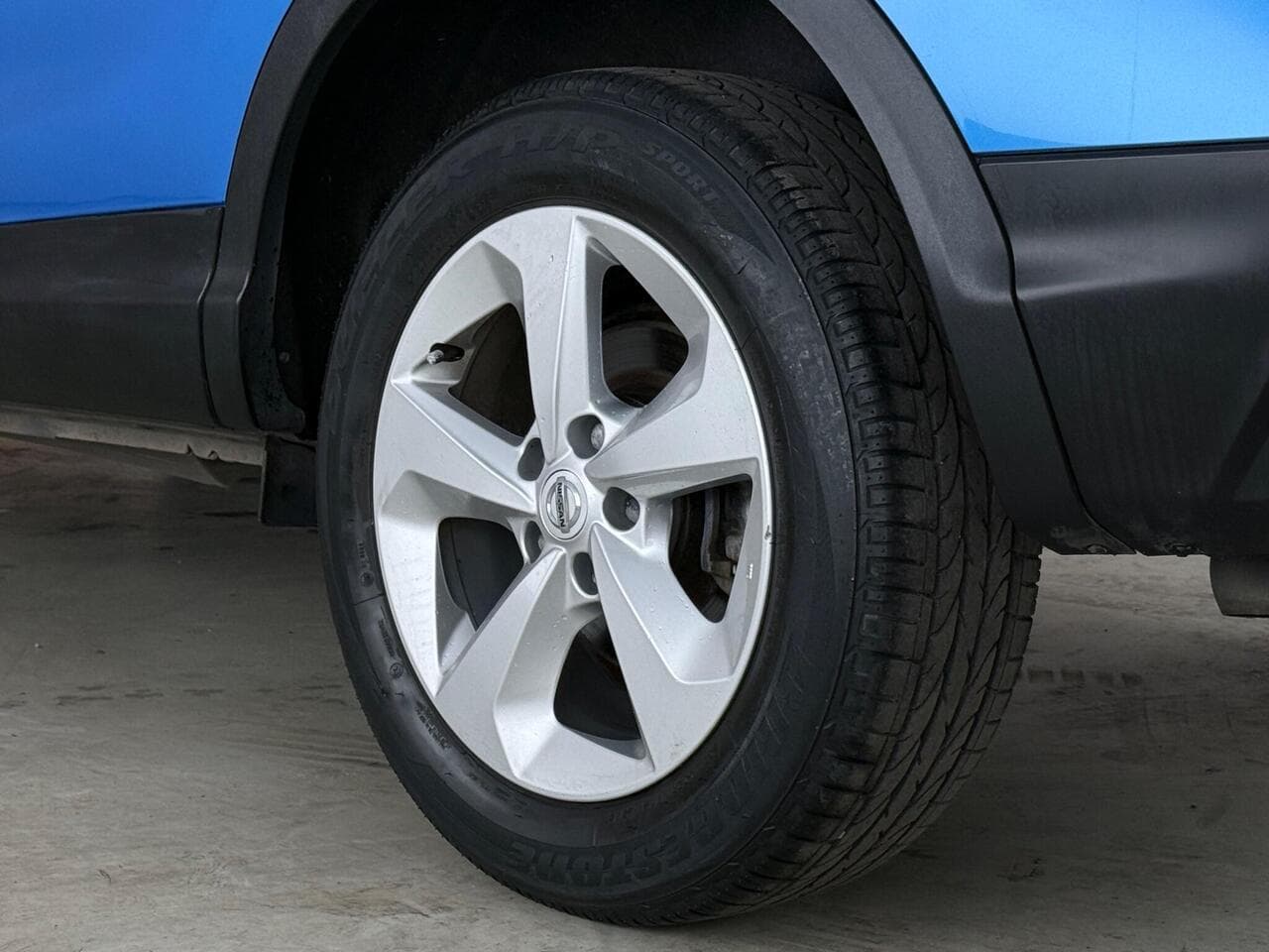 Nissan Qashqai thumbnail Wheel