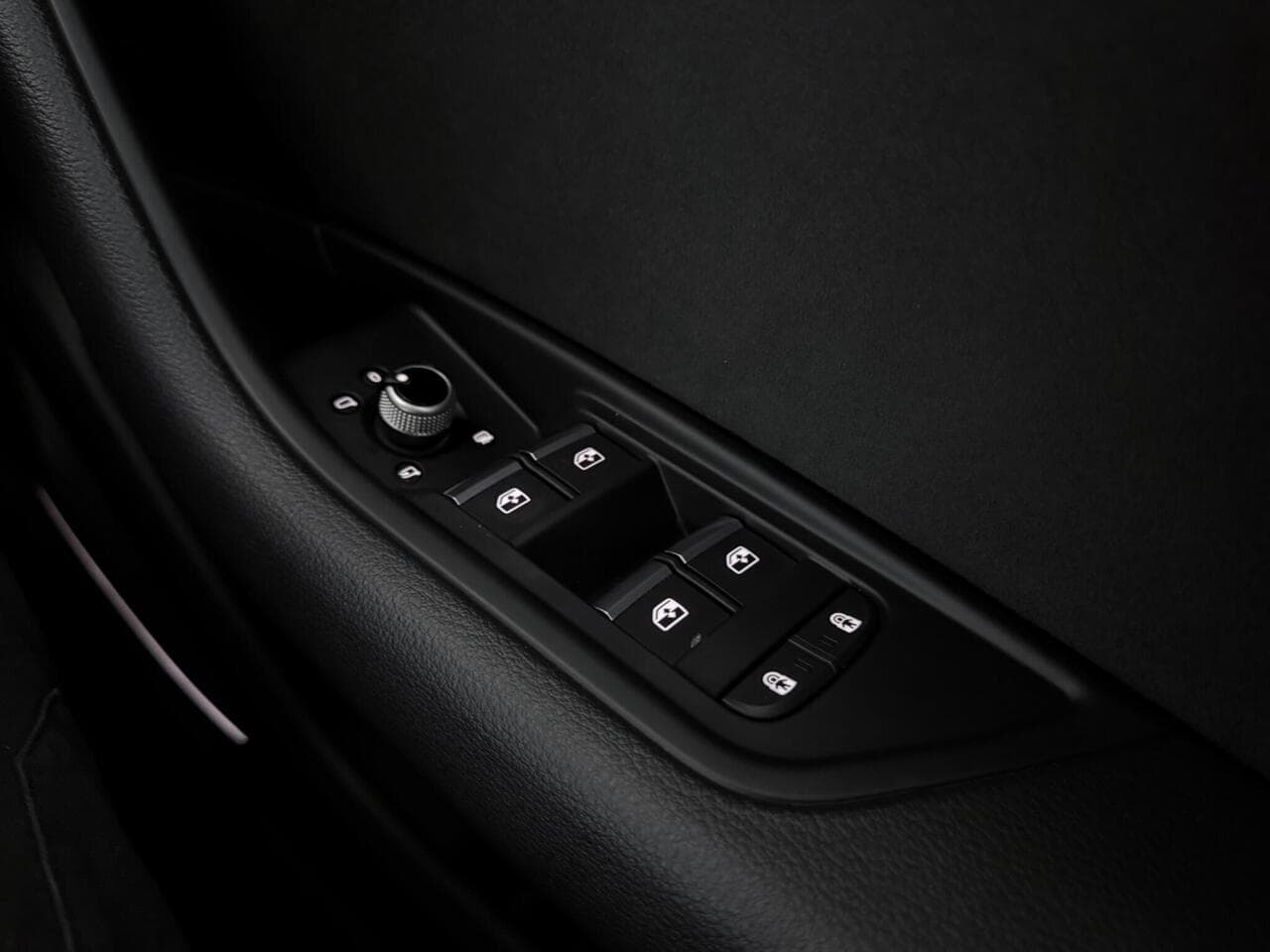 Audi A4 Avant thumbnail Misc Controls