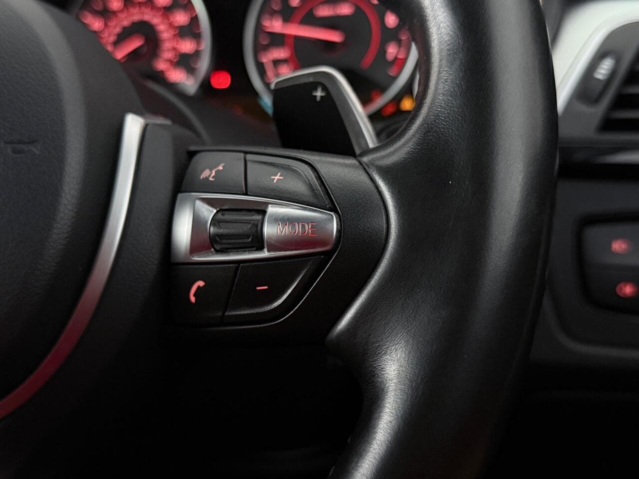 BMW 3 Series thumbnail Misc Controls