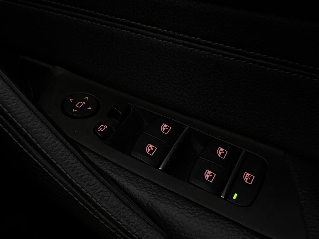 BMW 5 Series thumbnail Misc Controls