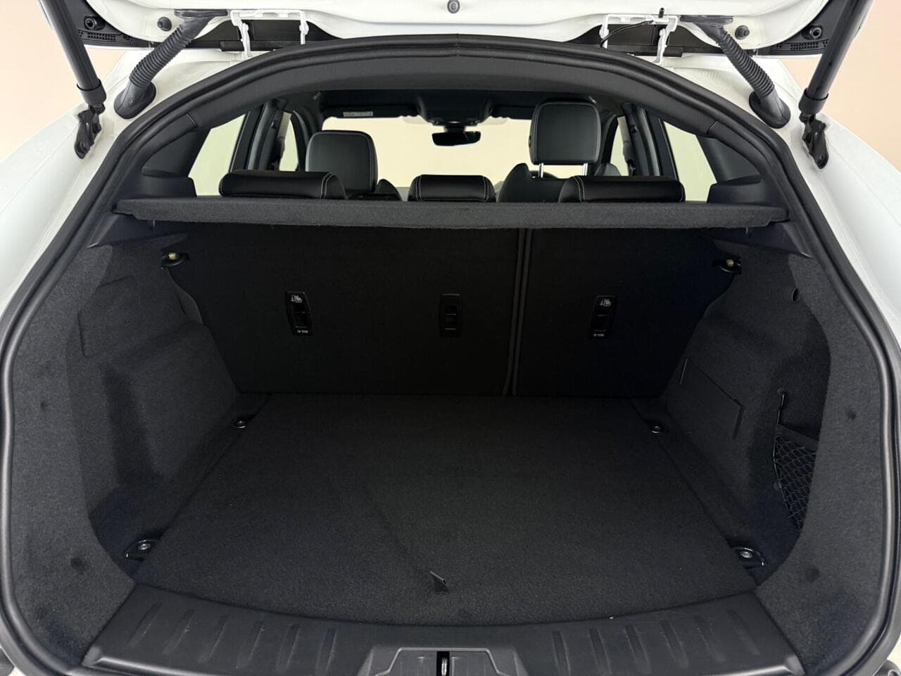Jaguar E-PACE thumbnail Boot