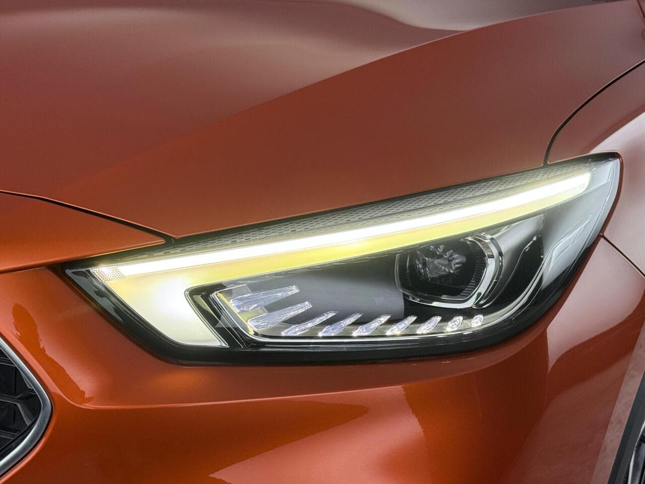 MG MG ZS thumbnail Lights Front