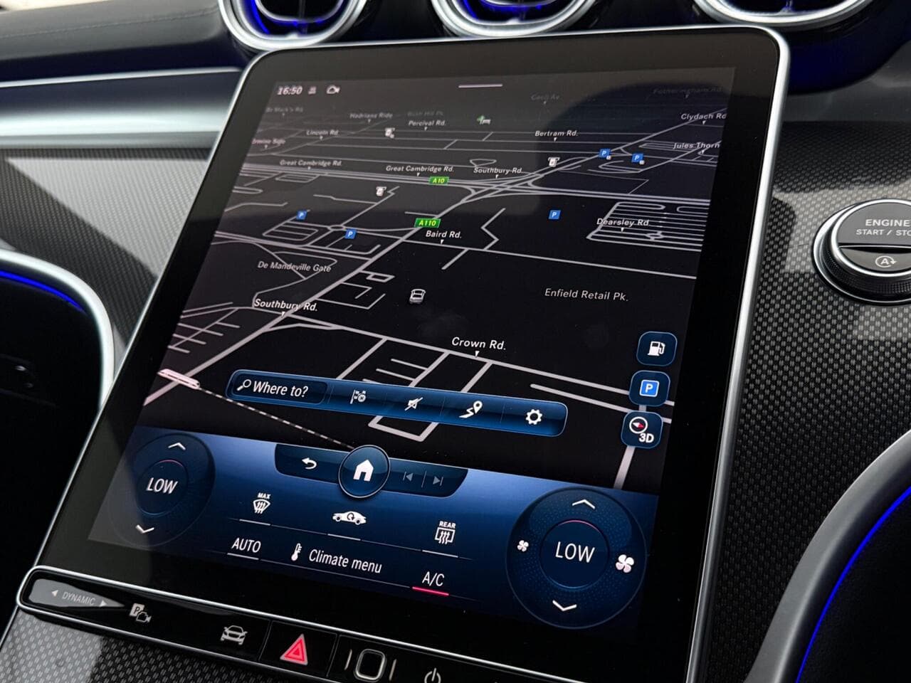 Mercedes-Benz C Class thumbnail Infotainment System