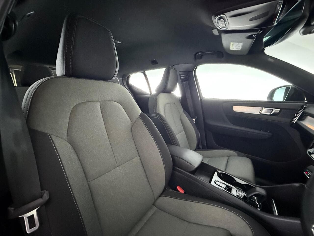 Volvo XC40 thumbnail Seat Driver