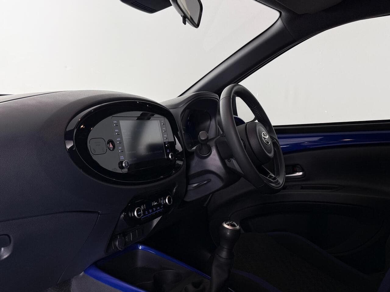 Toyota Aygo X thumbnail Interior Front
