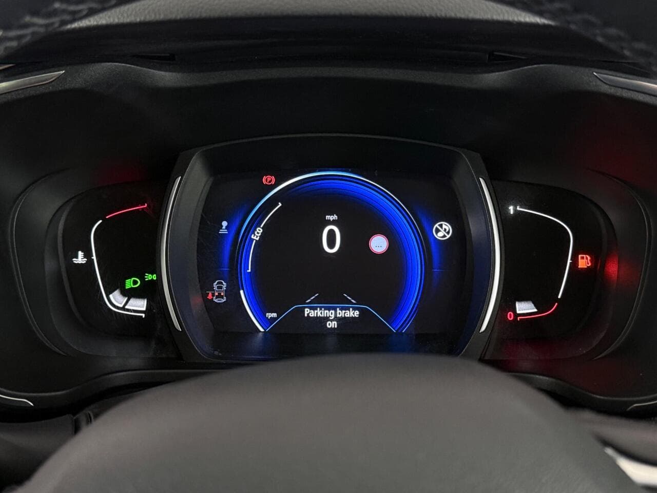 Renault Kadjar thumbnail Driver Instruments