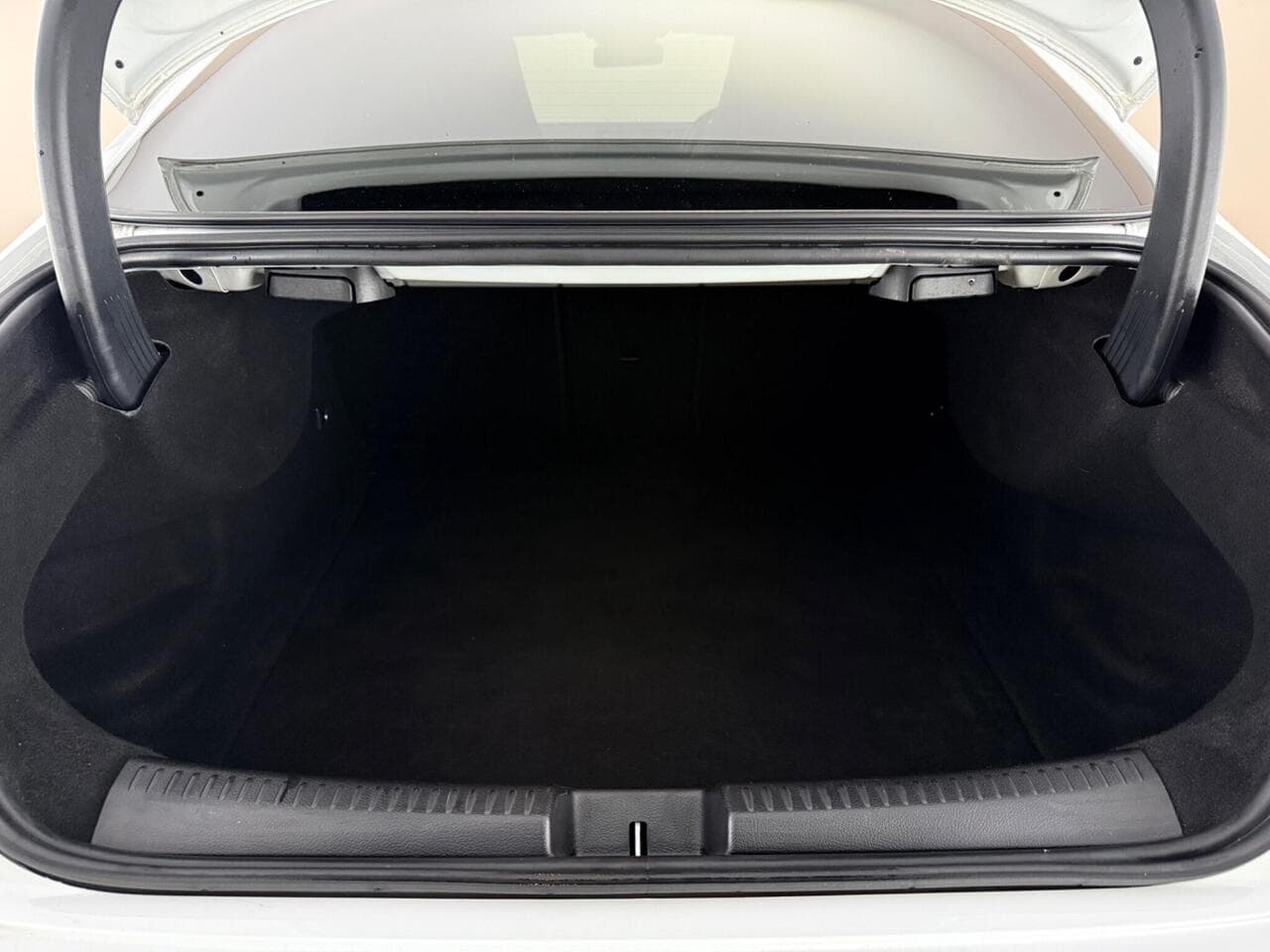 Mercedes-Benz CLA thumbnail Boot