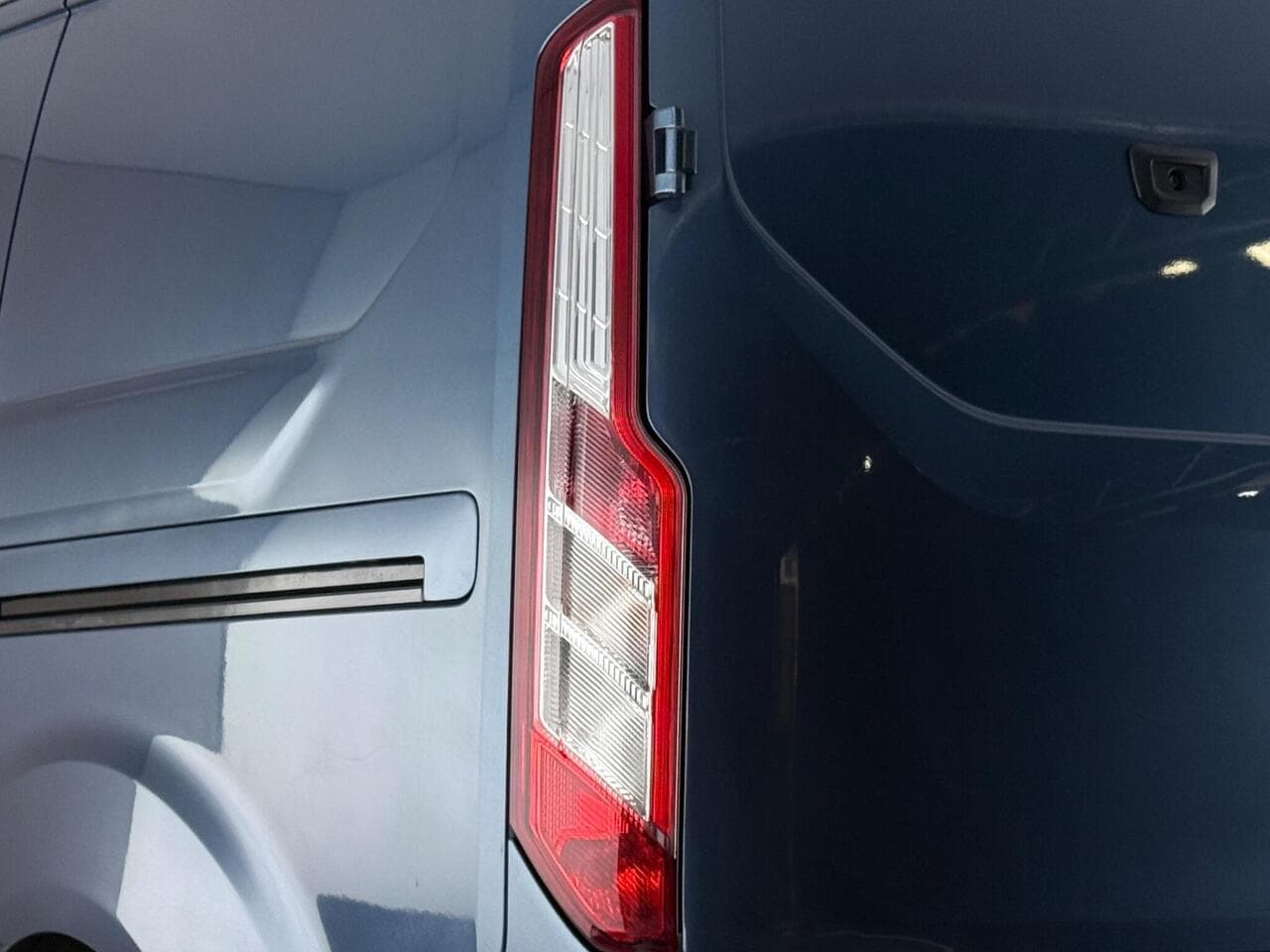 Ford Transit Custom thumbnail Cargo Space