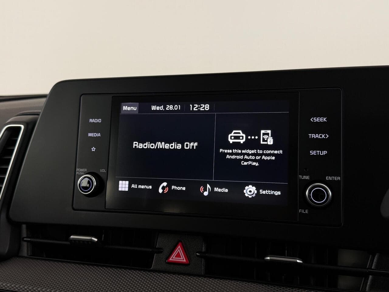Kia Sportage thumbnail Infotainment System