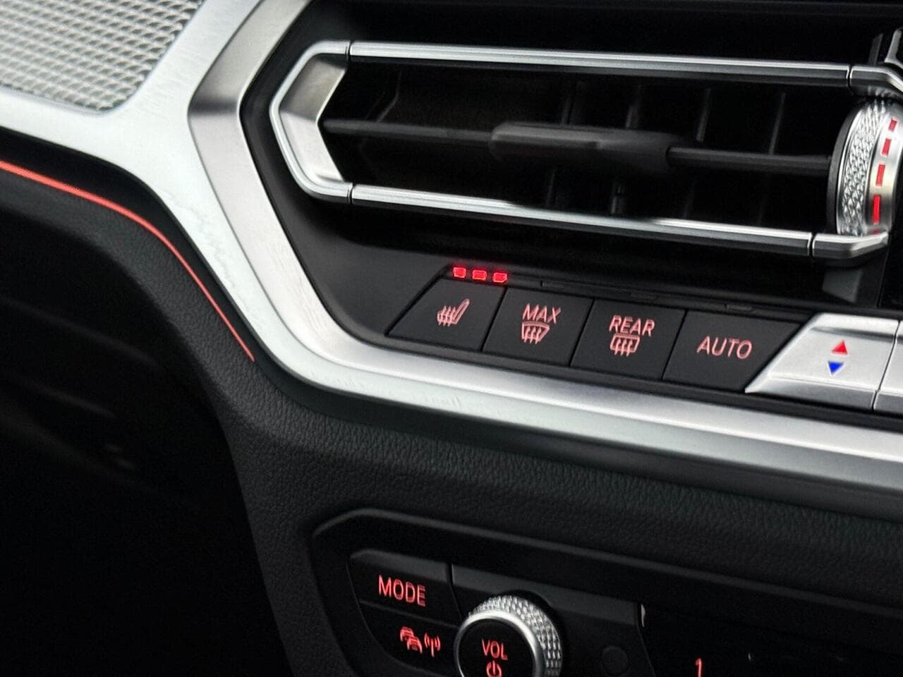 BMW 4 Series thumbnail Misc Controls