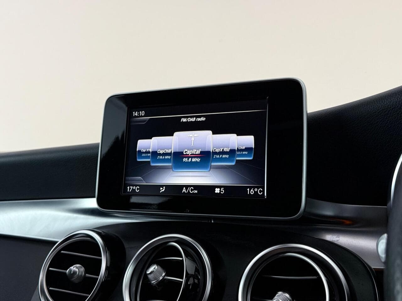 Mercedes-Benz GLC thumbnail Infotainment System
